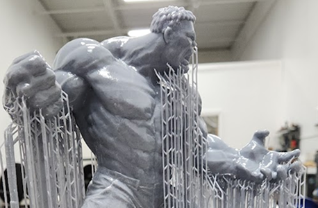 3D-Printing-of-Hulk-Figure-with-SLA-resin
